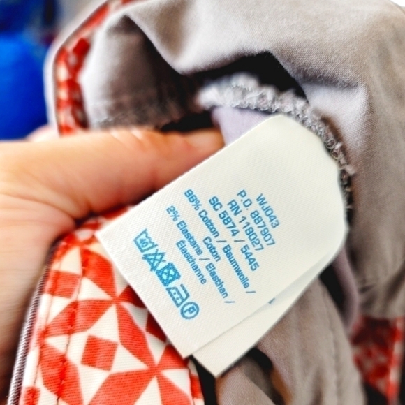 BODEN GRAY KHAKI BERMUDA SHORTS, SZ 6 - Picture 9 of 9